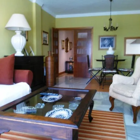 Hotel Livingtarifa - En El Centro Con Garaje 3*
